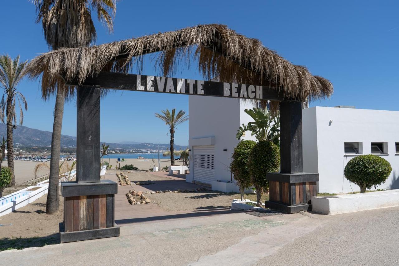 Vacation With Private Parking In Puerto Banus Apartment