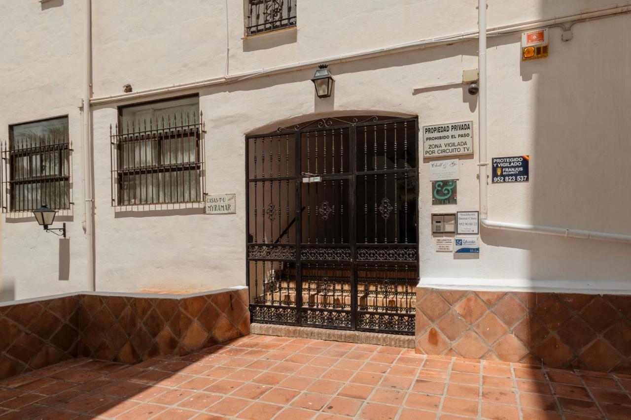 Apartment Vacation With Private Parking In Puerto Banus *