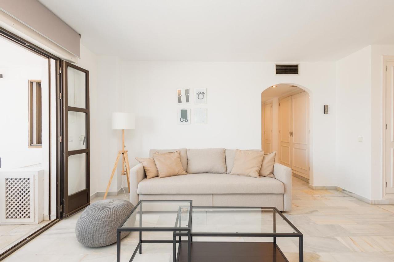 Vacation With Private Parking In Puerto Banus Apartment Marbella